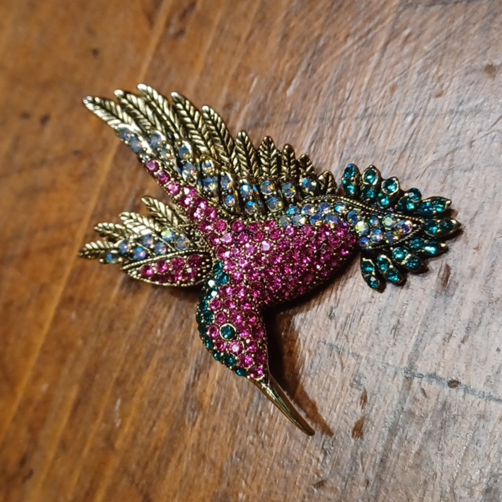 OPCKR Rhinestone Hummingbird Pin & Necklace - Picture 3 of 7